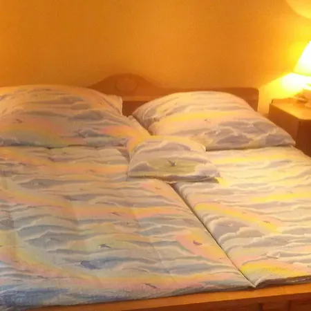Charmantes Haus 100m Vom Entfernt Fuer 6 Personen Сasa de vacaciones